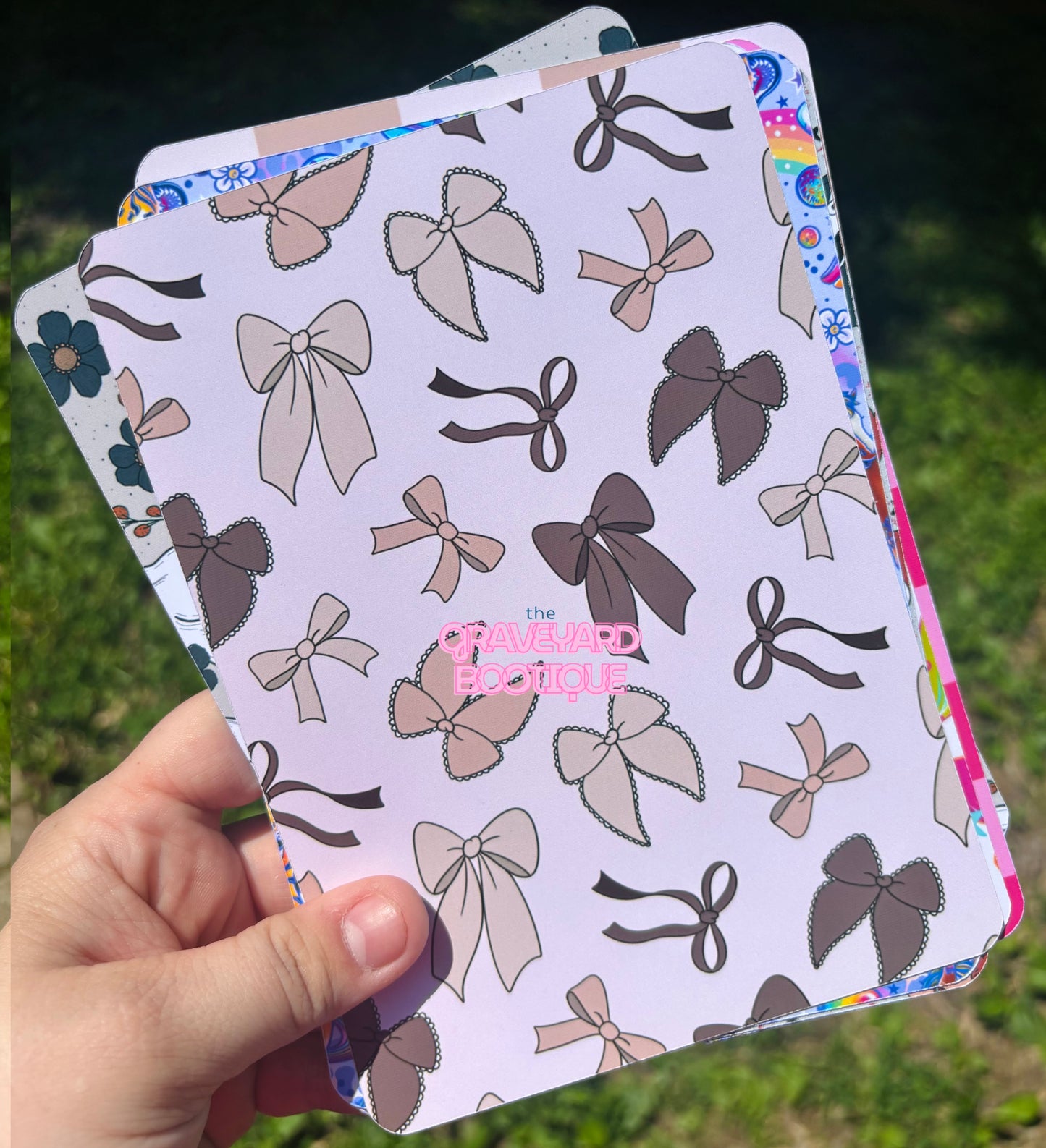 Neutral Bows Kindle Insert