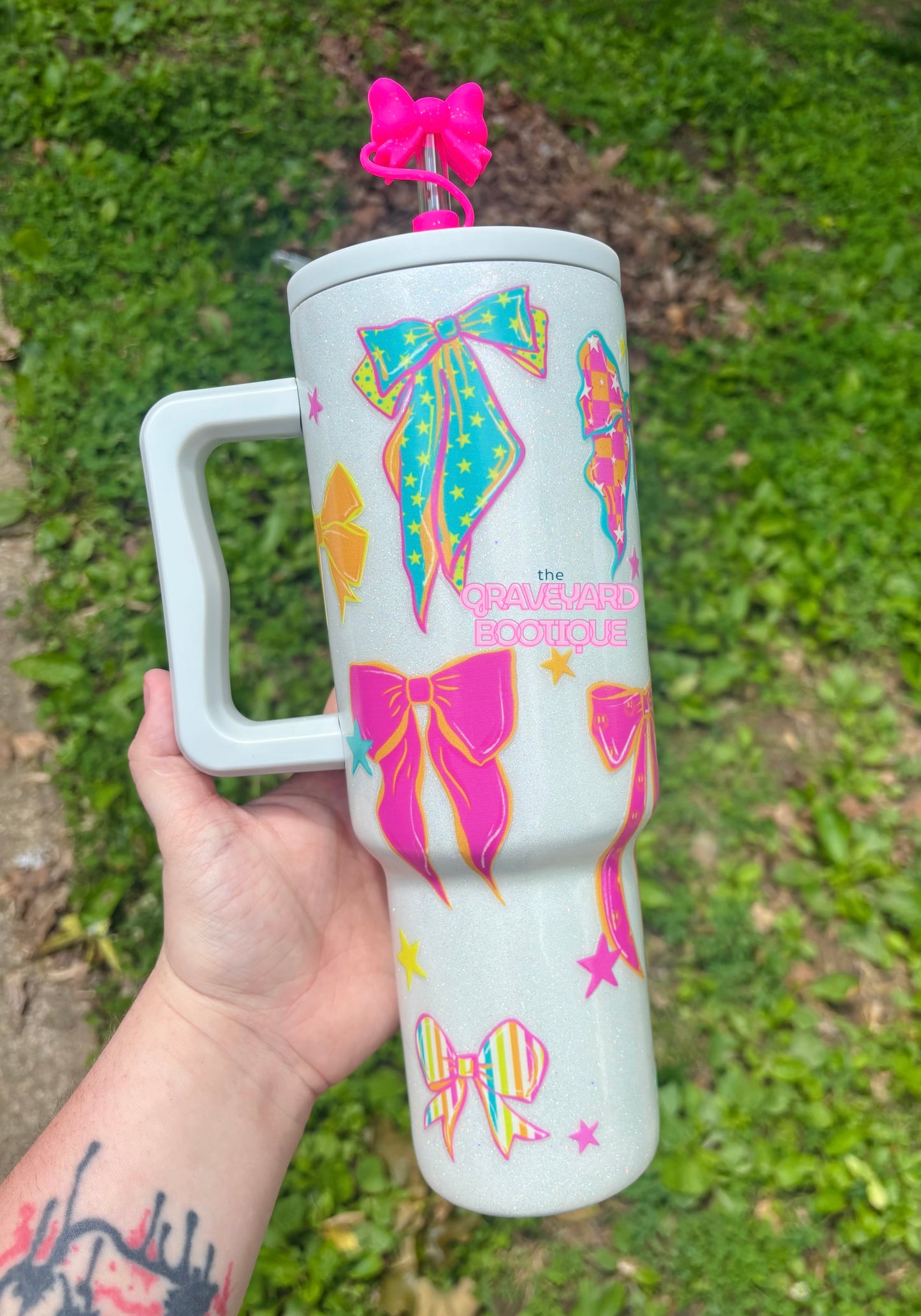 Neon Bows Epoxy Tumbler